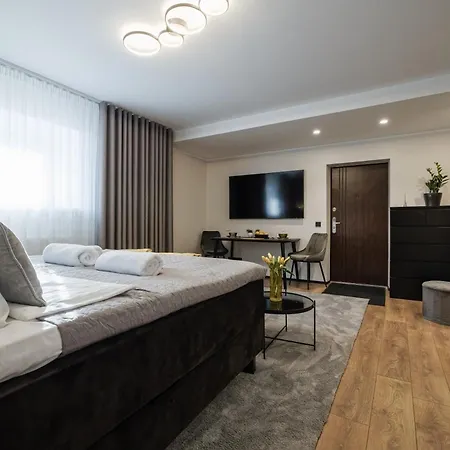 Elegant 30m2 Next To Old Town Appartamento *