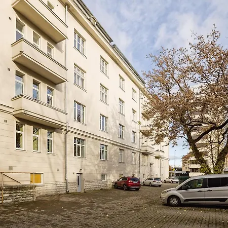 Elegant 30m2 Next To Old Town Апартаменты *